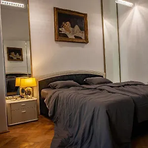 Apartment Basilica -quiet, Privat, Balcony, The Area Hungary